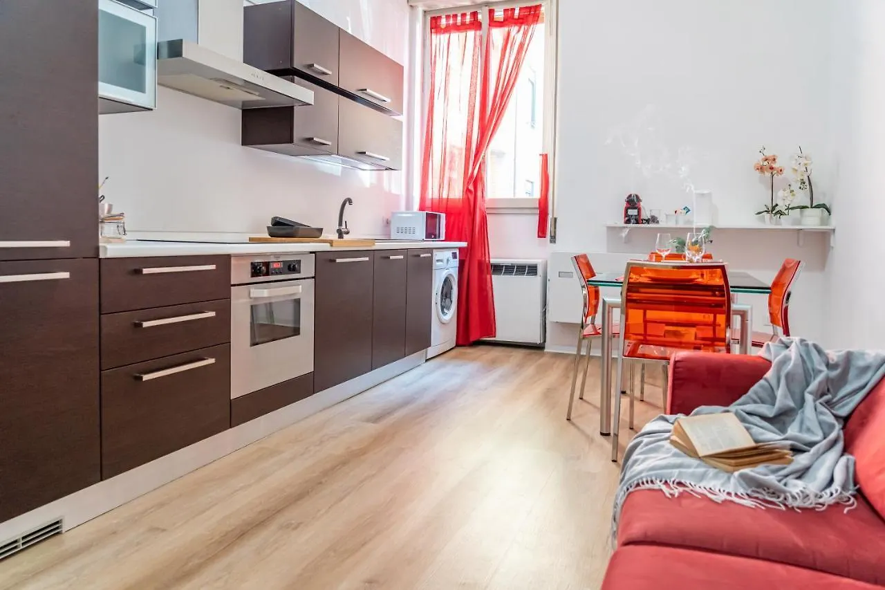 Apartment Casa Golgi - Pavia City - By Host4U
