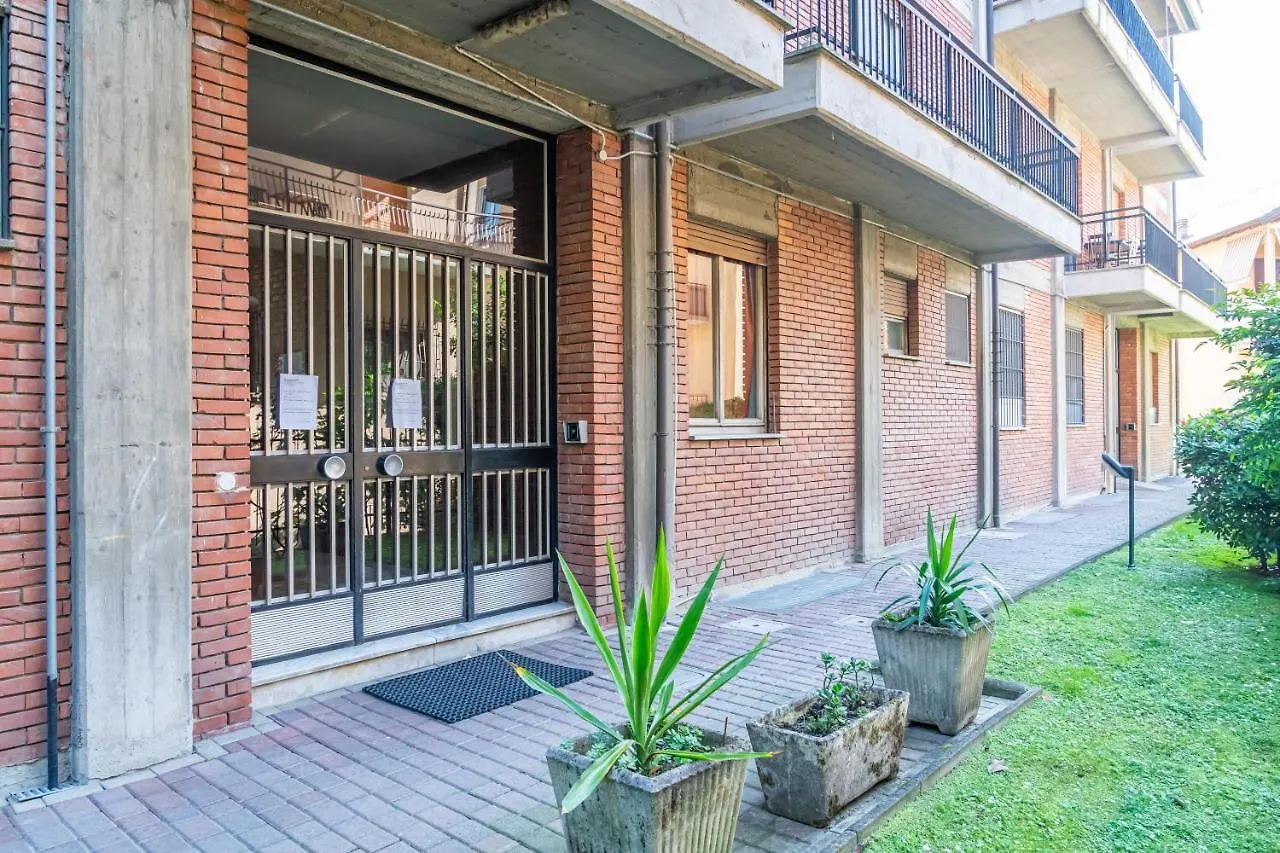 Apartment Casa Golgi - Pavia City - By Host4U Italy