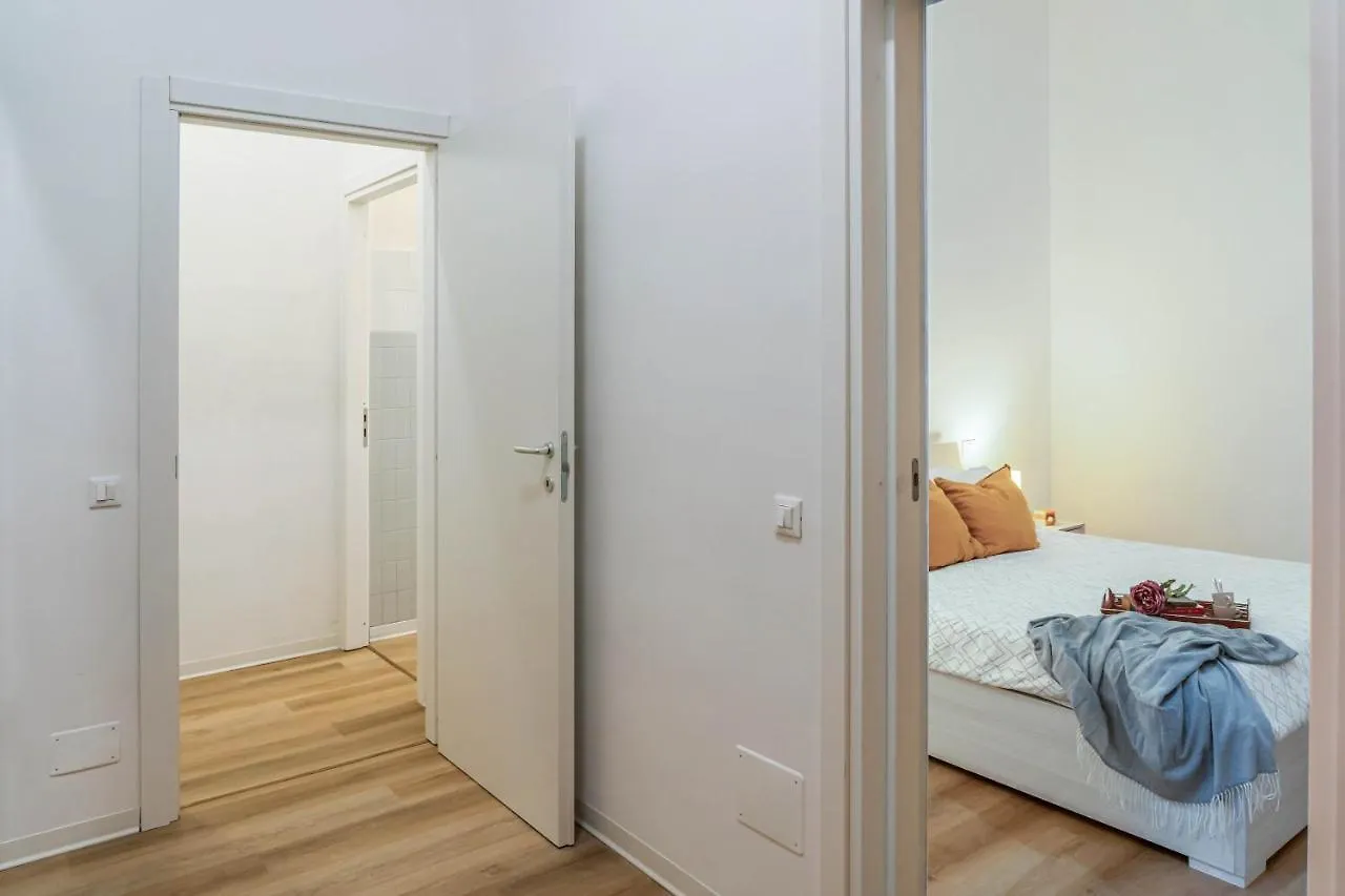 Casa Golgi - Pavia City - By Host4U Italy