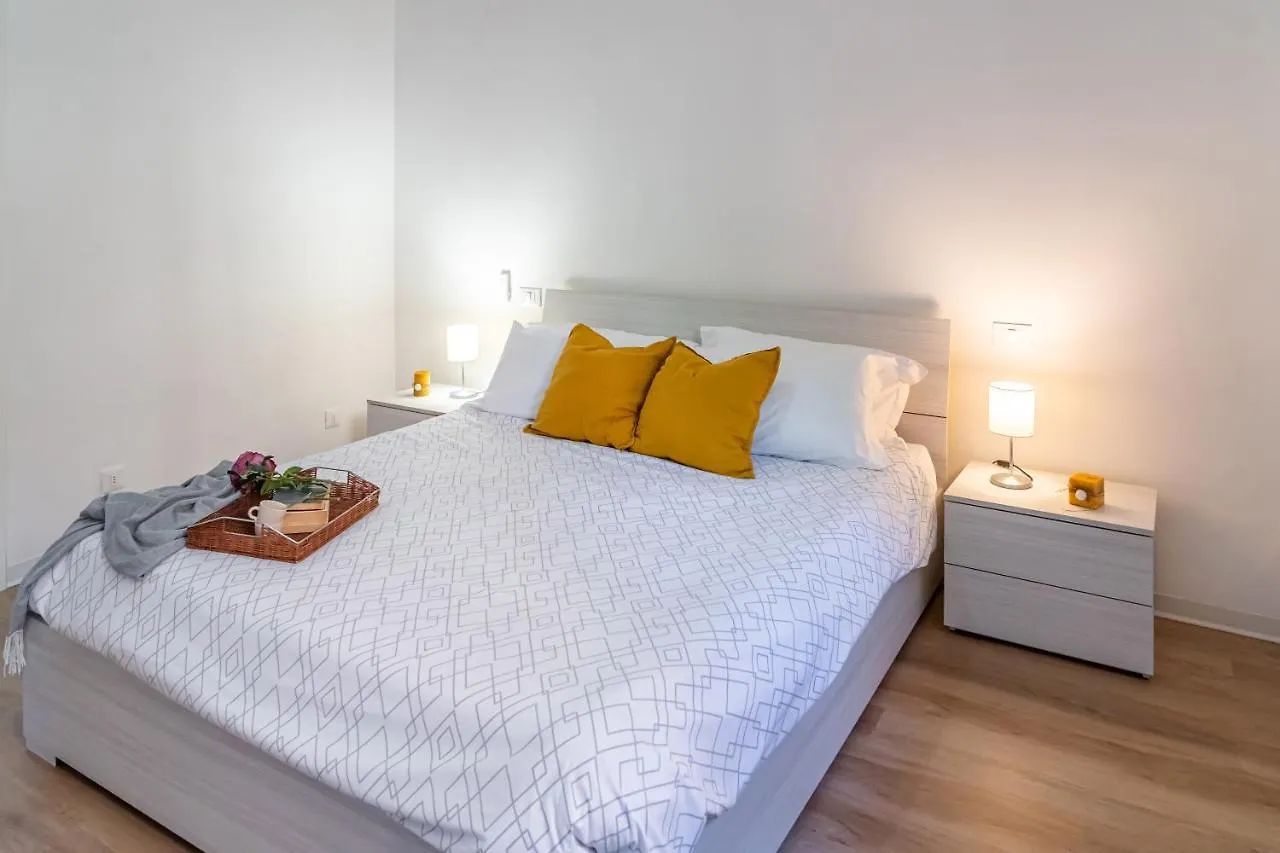 Apartment Casa Golgi - Pavia City - By Host4U